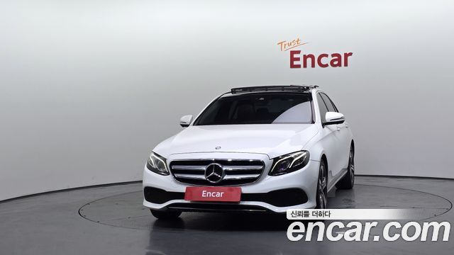 Mercedes-Benz E-Class 2017 — photo 3
