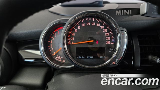 Mini Cooper 2019 — photo 8