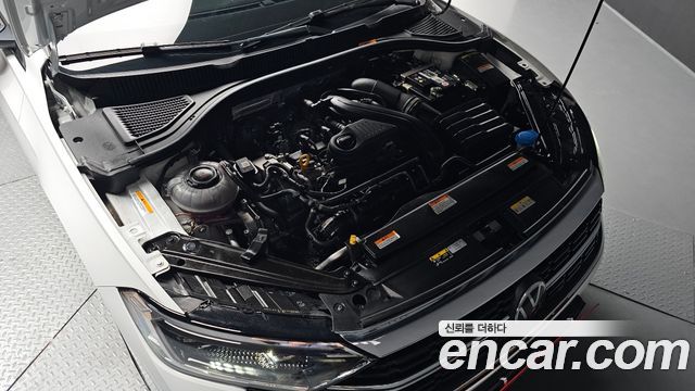 Volkswagen Jetta 2023 — photo 6