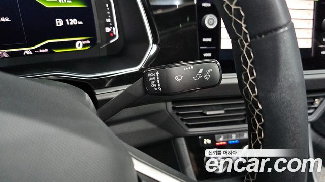 Volkswagen Jetta 2023 — photo 24