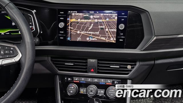 Volkswagen Jetta 2023 — photo 25