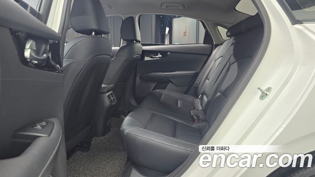 Kia K3 2022 — photo 18