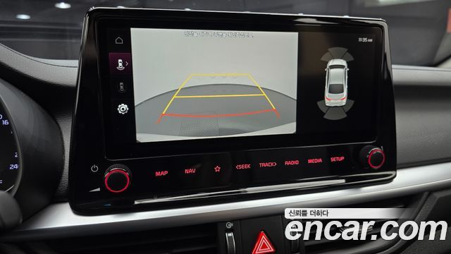 Kia K3 2022 — photo 20