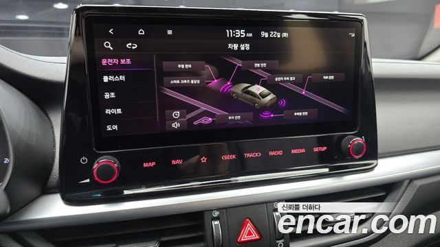 Kia K3 2022 — photo 21