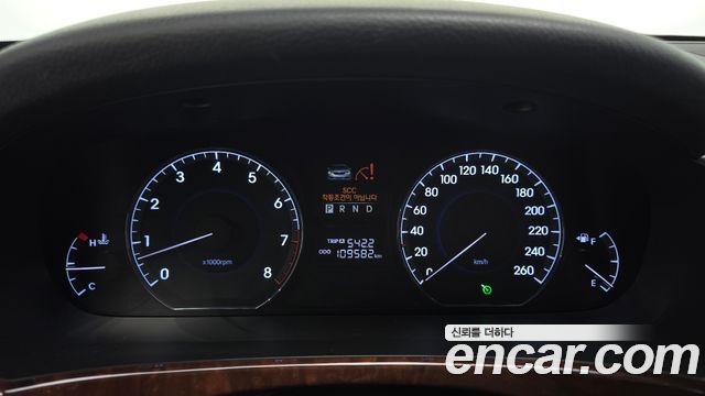Hyundai Equus 2012 — photo 8