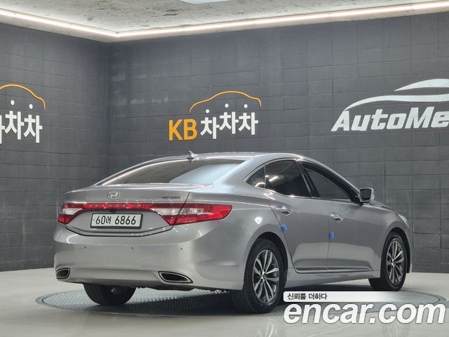 Hyundai Grandeur 2012 — photo 3