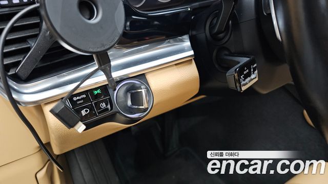 Porsche Panamera 2018 — photo 20