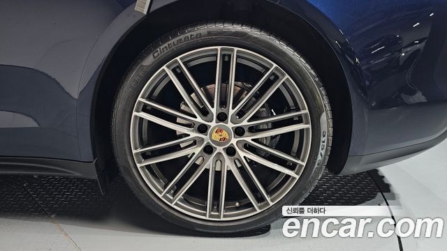 Porsche Panamera 2018 — photo 7