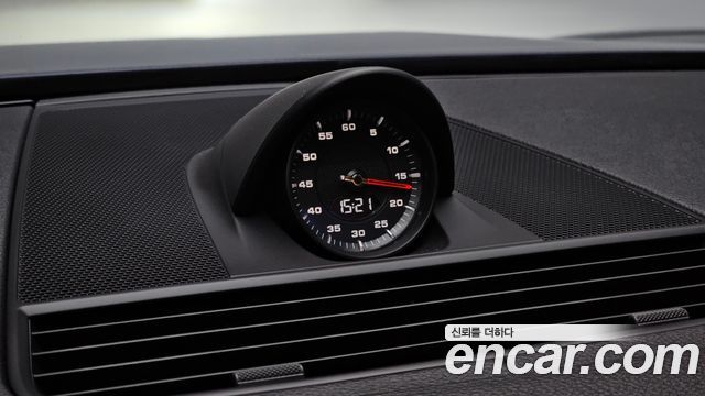 Porsche Panamera 2018 — photo 29