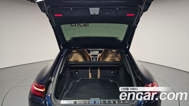 Porsche Panamera 2018 — photo 33