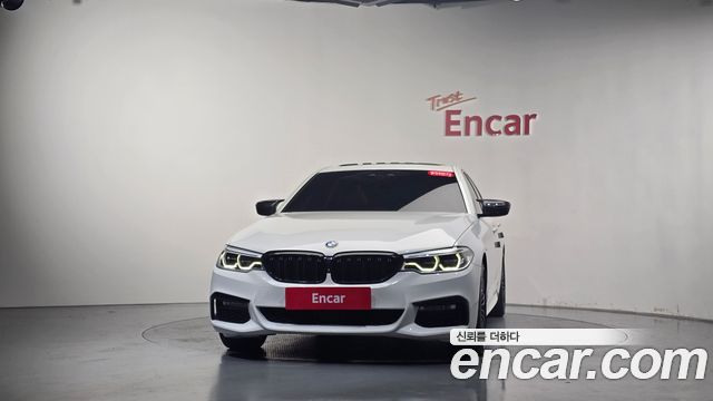 BMW 5-Series 2018 — photo 3