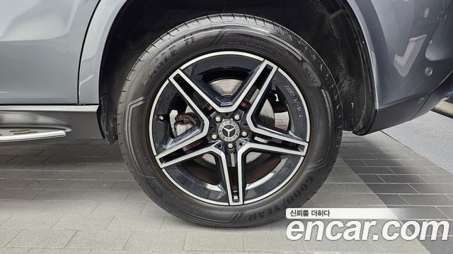 Mercedes-Benz GLE-Class 2020 — photo 5