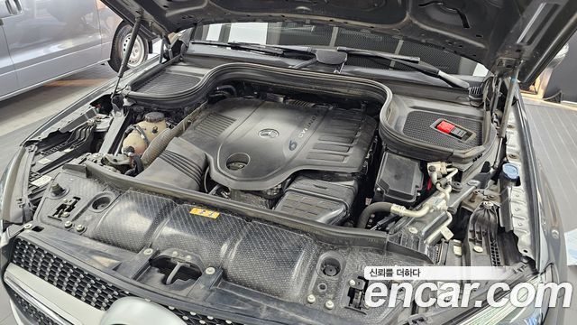 Mercedes-Benz GLE-Class 2020 — photo 6