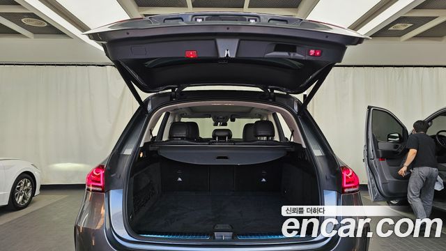 Mercedes-Benz GLE-Class 2020 — photo 20