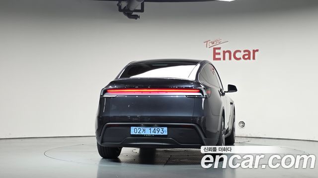 Tesla Model Y 2026 — photo 4