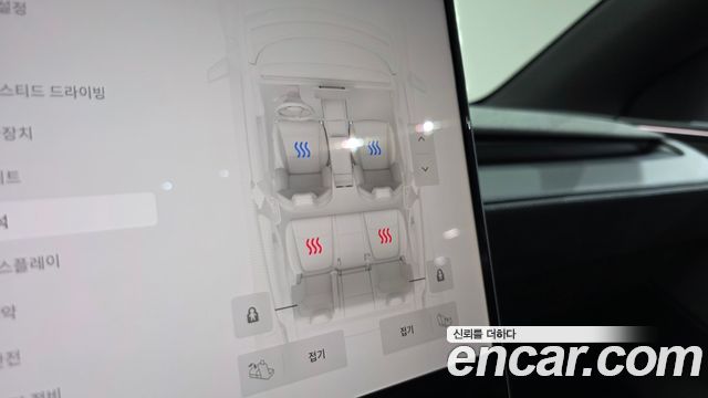 Tesla Model Y 2026 — photo 25