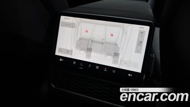 Tesla Model Y 2026 — photo 27