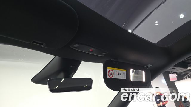 Tesla Model Y 2026 — photo 30