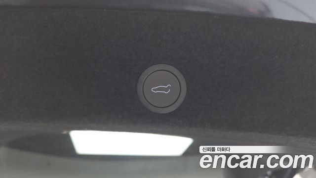 Tesla Model Y 2026 — photo 31