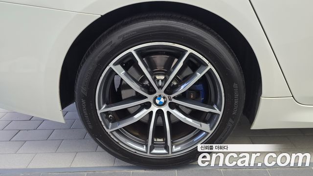 BMW 5-Series 2021 — photo 5