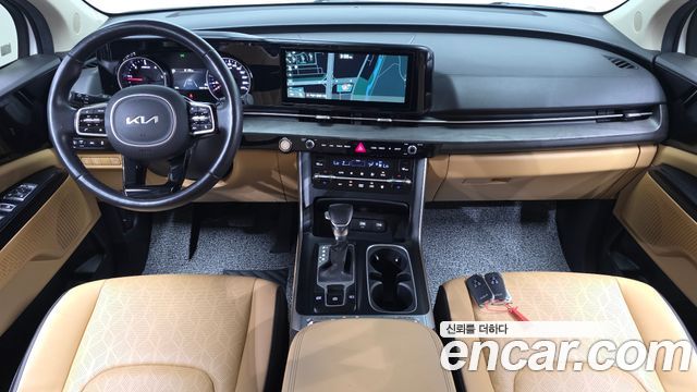 Kia Canival 2023 — photo 10