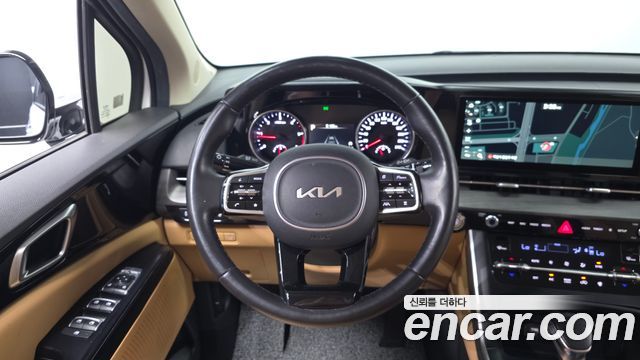 Kia Canival 2023 — photo 21