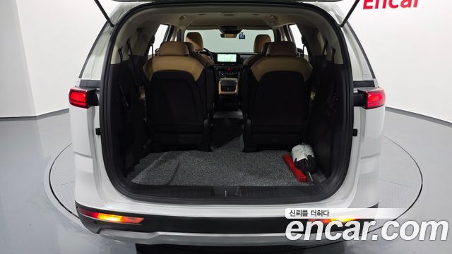 Kia Canival 2023 — photo 27