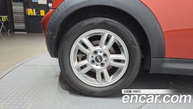 Mini Cooper 2011 — photo 5