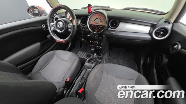 Mini Cooper 2011 — photo 7
