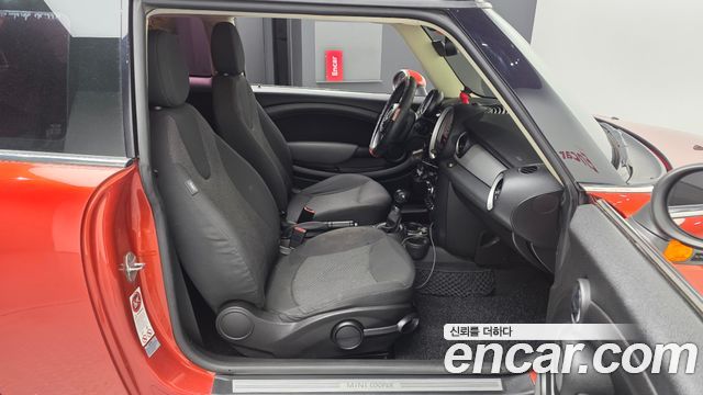 Mini Cooper 2011 — photo 11