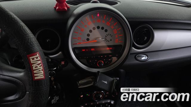 Mini Cooper 2011 — photo 14