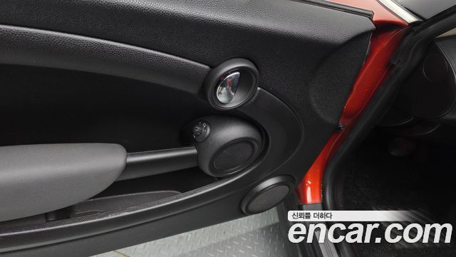 Mini Cooper 2011 — photo 18