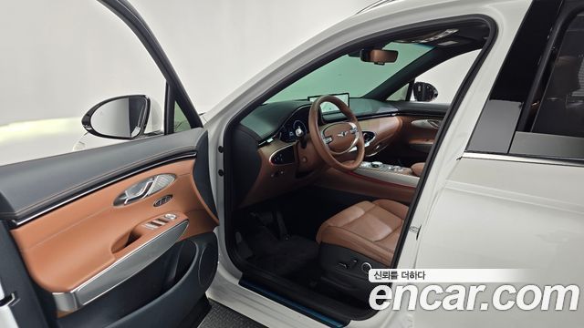 Genesis GV70 2024 — photo 13