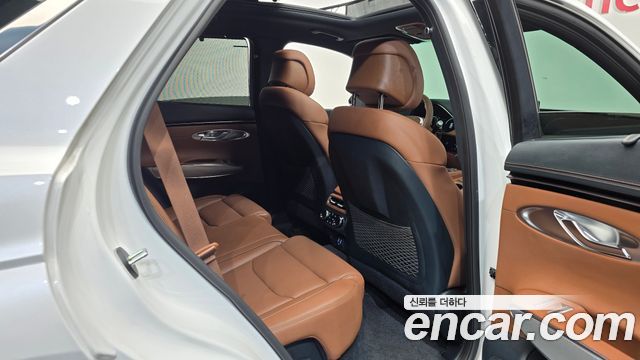 Genesis GV70 2024 — photo 17