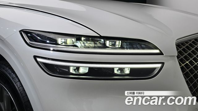 Genesis GV70 2024 — photo 8