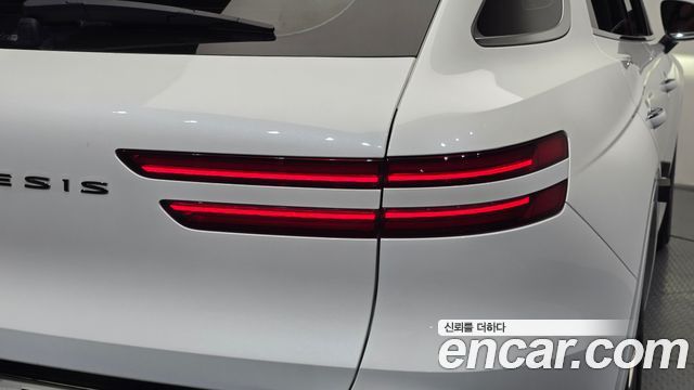 Genesis GV70 2024 — photo 9