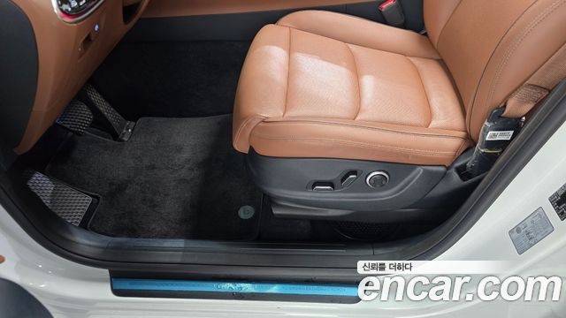 Genesis GV70 2024 — photo 30