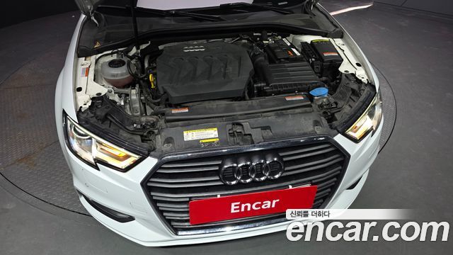 Audi A3 2019 — photo 6