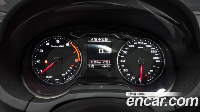Audi A3 2019 — photo 11