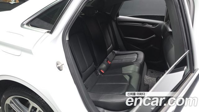 Audi A3 2019 — photo 18