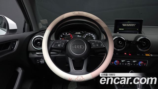 Audi A3 2019 — photo 20