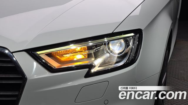 Audi A3 2019 — photo 8