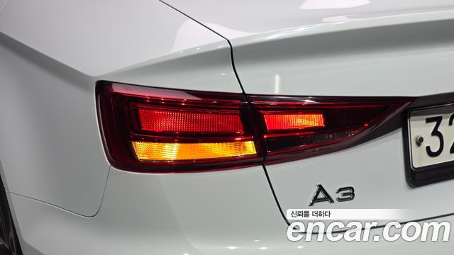 Audi A3 2019 — photo 9