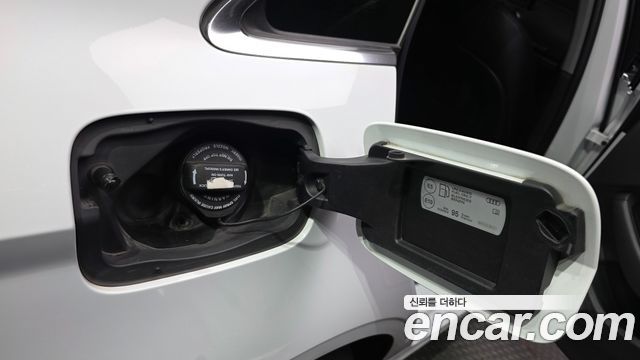 Audi A3 2019 — photo 27