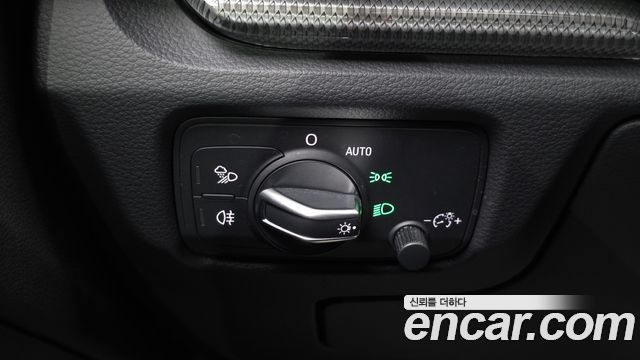 Audi A3 2019 — photo 28