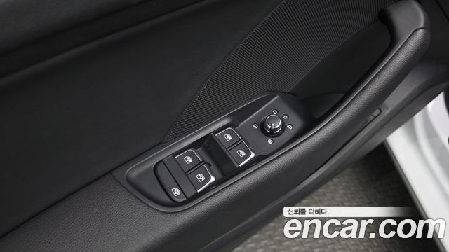 Audi A3 2019 — photo 30