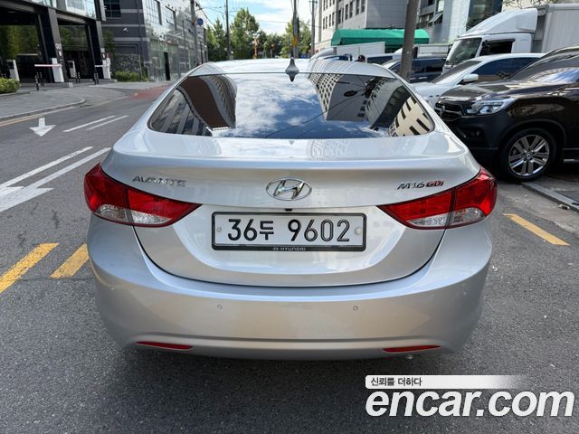 Hyundai AVANTE 2012 — photo 4