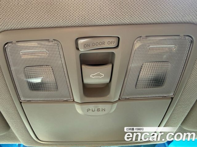 Hyundai AVANTE 2012 — photo 18