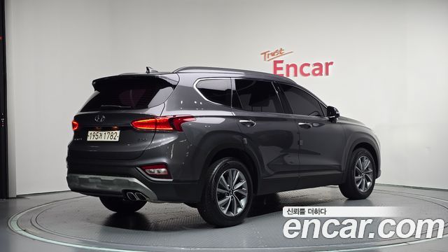 Hyundai Santafe 2019 — photo 2