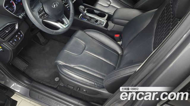 Hyundai Santafe 2019 — photo 26